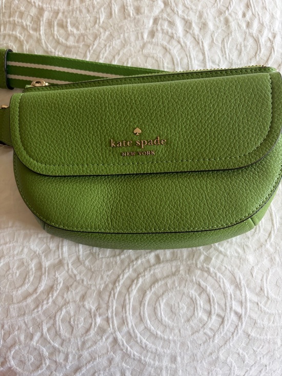 kate spade Handbags - kate spade New York Lime Green Pebbled Leather Crossbody